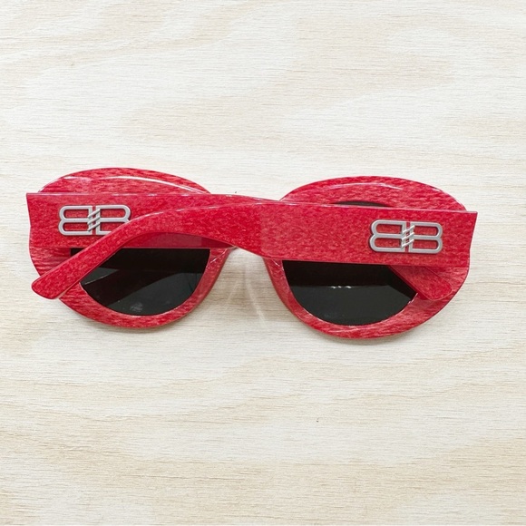 New BALENCIAGA 52MM Cat Eye Sunglasses - Picture 3 of 6